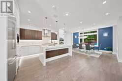 59 CYNTHIA ROAD | Toronto Ontario | Slide Image Thirteen