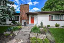 511 FIDDLERS GREEN ROAD | Ancaster Ontario | Slide Image Four