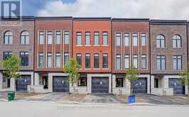 29 CHESTNUT COURT | Aurora Ontario | Slide Image One