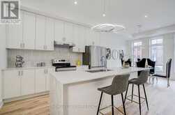 29 CHESTNUT COURT | Aurora Ontario | Slide Image Nineteen