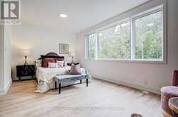 29 CHESTNUT COURT | Aurora Ontario | Slide Image Thirty-one