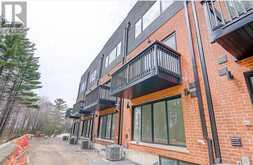 29 CHESTNUT COURT | Aurora Ontario | Slide Image Forty-seven