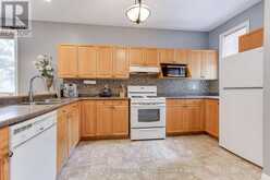 7 JOHN HARVEY STREET | Uxbridge Ontario | Slide Image Ten