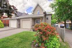 7 JOHN HARVEY STREET | Uxbridge Ontario | Slide Image Two