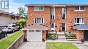 6745 DAWSON STREET | Niagara Falls Ontario | Slide Image Three