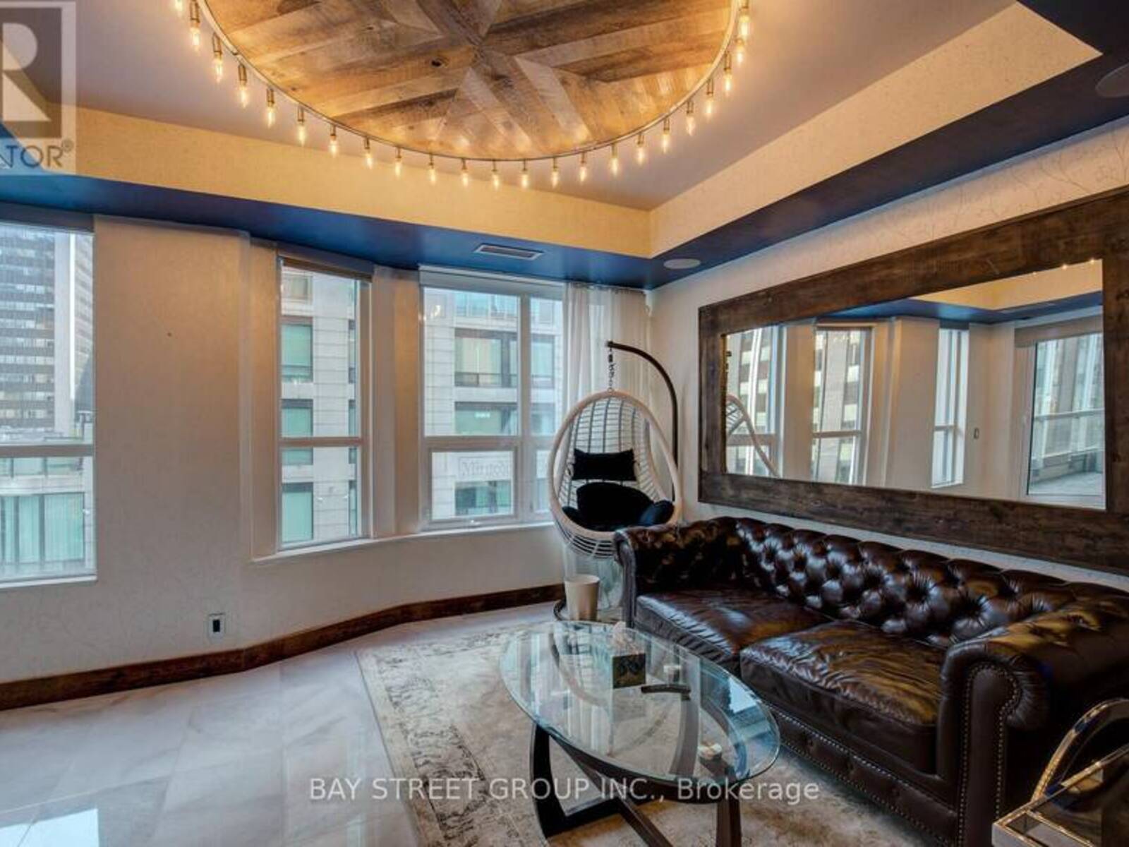 301 - 68 YORKVILLE AVENUE, Toronto, Ontario M5R 3V7