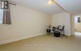 5A PEARSON AVENUE | Richmond Hill Ontario | Slide Image Twenty-eight
