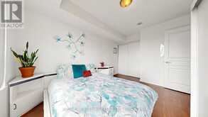 318 - 310 RED MAPLE ROAD | Richmond Hill Ontario | Slide Image Twelve