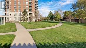 318 - 310 RED MAPLE ROAD | Richmond Hill Ontario | Slide Image Twenty-six