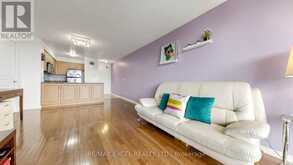 318 - 310 RED MAPLE ROAD | Richmond Hill Ontario | Slide Image Five