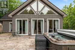 7516 ISLAND CRESCENT W | Washago Ontario | Slide Image Thirty