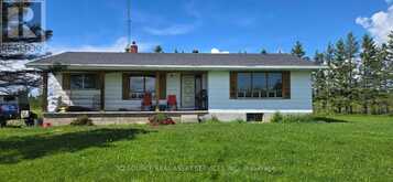 1527 HIGHWAY 11 W | Cochrane Ontario | Slide Image Two