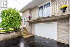 15 TUNA COURT | Hamilton Ontario | Slide Image Two