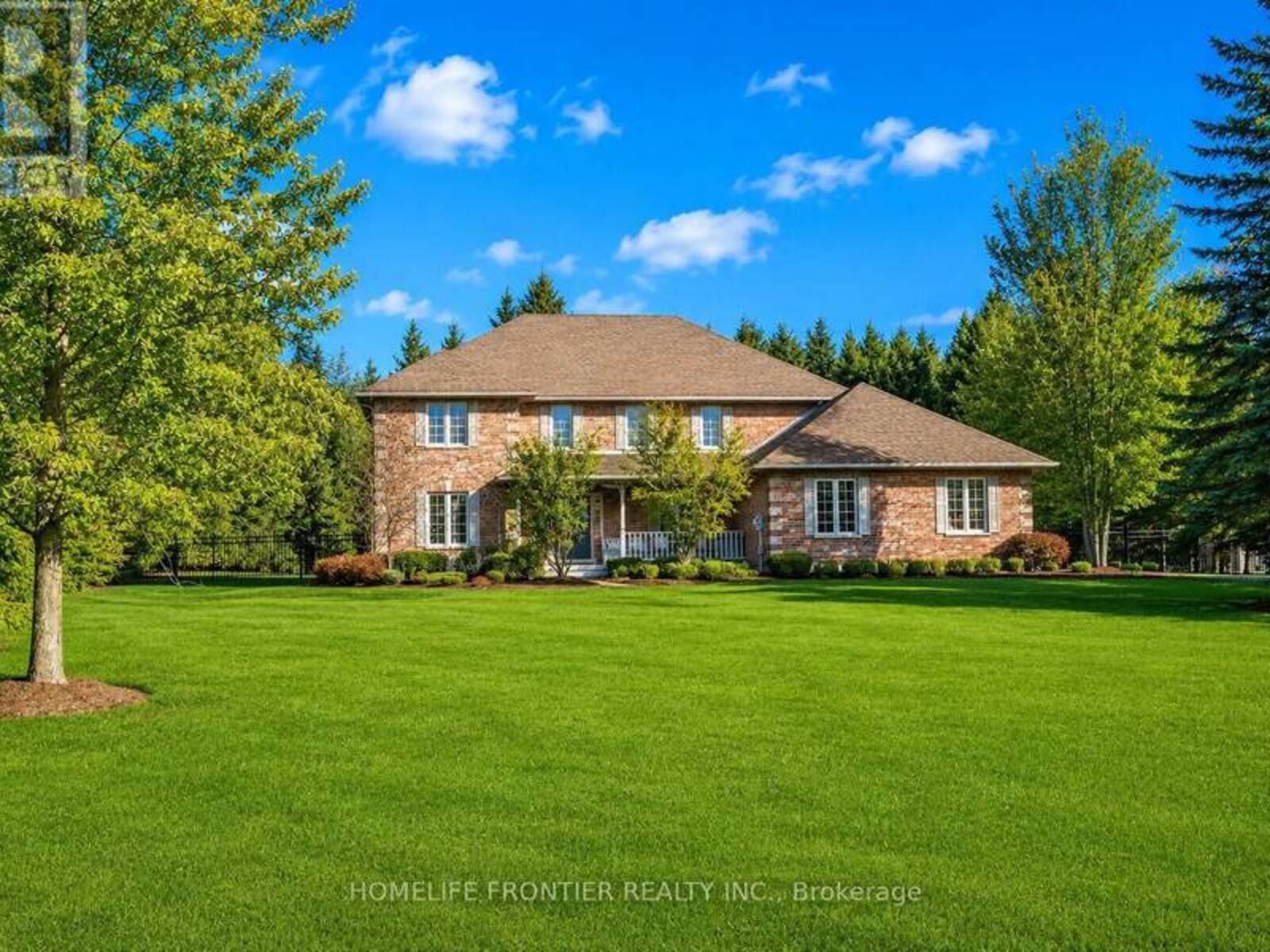17 BRIDLE PATH, Puslinch, Ontario N0B 2J0