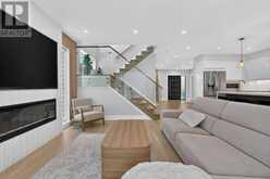 20 UNO DRIVE | Toronto Ontario | Slide Image Thirteen