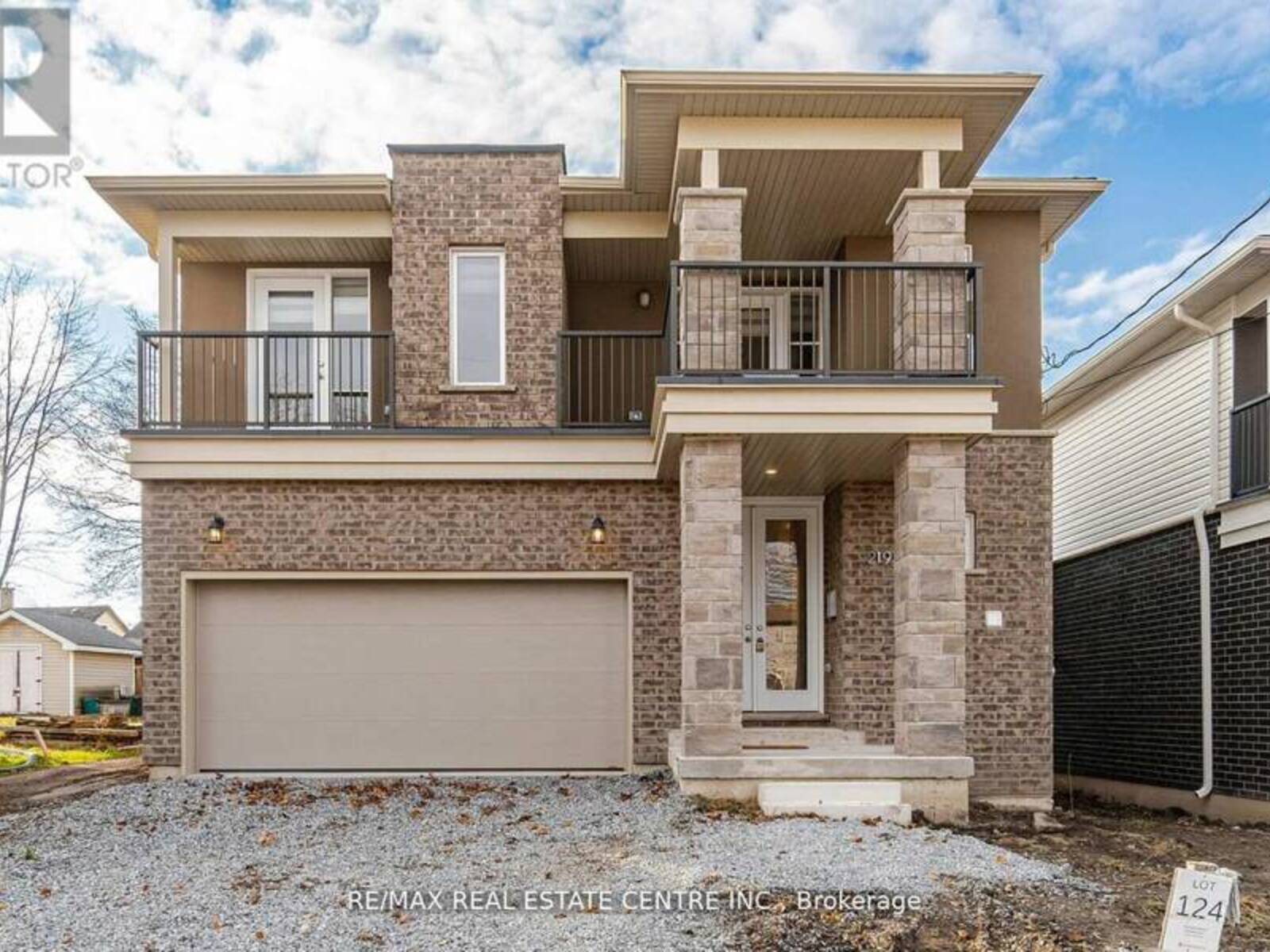 219 TAYLOR STREET, Thorold, Ontario L2V 1C2