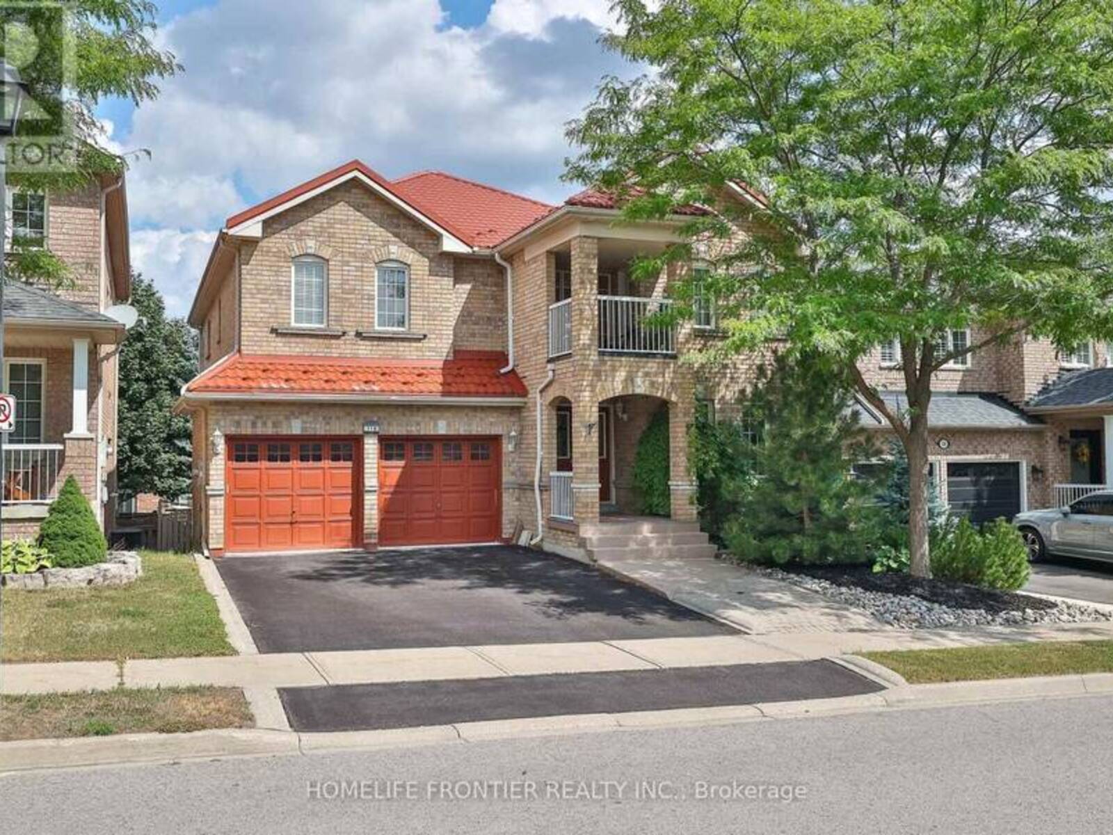 110 RED RIVER CRESCENT, Newmarket, Ontario L3X 2R1