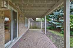 110 RED RIVER CRESCENT | Newmarket Ontario | Slide Image Fifty