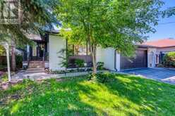 598 WILDWOOD DRIVE | Oakville Ontario | Slide Image Ten
