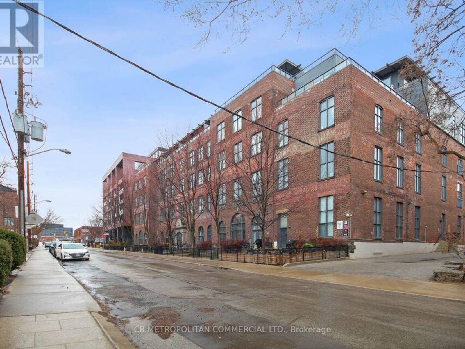 405 - 363 SORAUREN AVENUE, Toronto, Ontario M6R 3C2