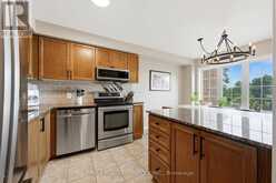 65 - 470 BEACH BOULEVARD | Hamilton Ontario | Slide Image Fifteen