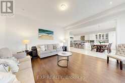9 BACKHOUSE DRIVE | Richmond Hill Ontario | Slide Image Twelve