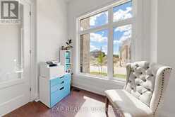 9 BACKHOUSE DRIVE | Richmond Hill Ontario | Slide Image Sixteen