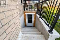 9 BACKHOUSE DRIVE | Richmond Hill Ontario | Slide Image Thirty-eight