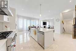 9 BACKHOUSE DRIVE | Richmond Hill Ontario | Slide Image Seven