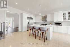 9 BACKHOUSE DRIVE | Richmond Hill Ontario | Slide Image Nine