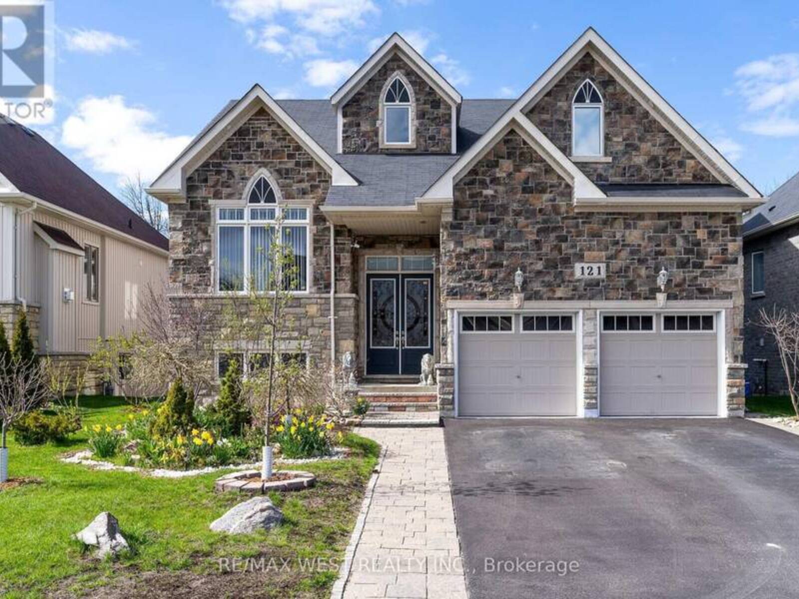 121 ALLEGRA DRIVE, Wasaga Beach, Ontario L9Z 1P2