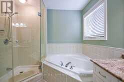 24 CONNAUGHT LANE | Barrie Ontario | Slide Image Twenty-seven