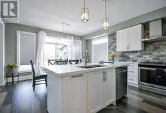 8 OLIVER'S MILL ROAD | Barrie Ontario | Slide Image Ten