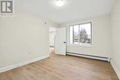 1012 NORTH SHORE BOULEVARD E | Burlington Ontario | Slide Image Seventeen