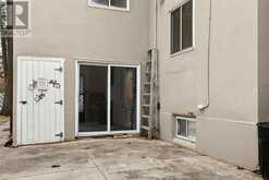 1012 NORTH SHORE BOULEVARD E | Burlington Ontario | Slide Image Thirty-nine