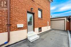 19 LANTOS COURT | Toronto Ontario | Slide Image Four