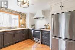 46 HURONWOODS DRIVE | Coldwater Ontario | Slide Image Eight