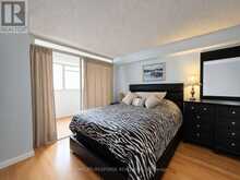 1601 - 55 ELM DRIVE W | Mississauga Ontario | Slide Image Twelve