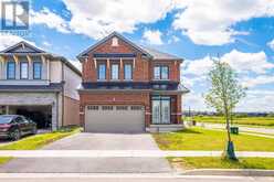4 MIDHURST HEIGHTS | Hamilton Ontario | Slide Image One