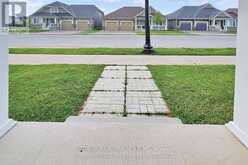 146 VILLAGE GATE DRIVE | Wasaga Beach Ontario | Slide Image Three