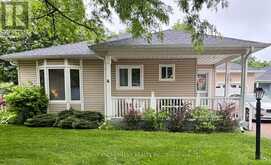 227 SILVERBIRCH BOULEVARD | Hamilton Ontario | Slide Image Three