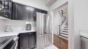 60 NOTTINGHAM DRIVE | Richmond Hill Ontario | Slide Image Twelve
