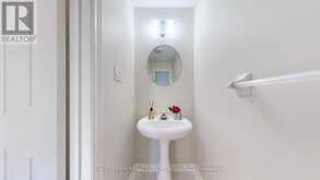 60 NOTTINGHAM DRIVE | Richmond Hill Ontario | Slide Image Thirteen