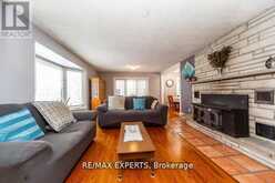 7440 17TH SIDE ROAD | Schomberg Ontario | Slide Image Ten