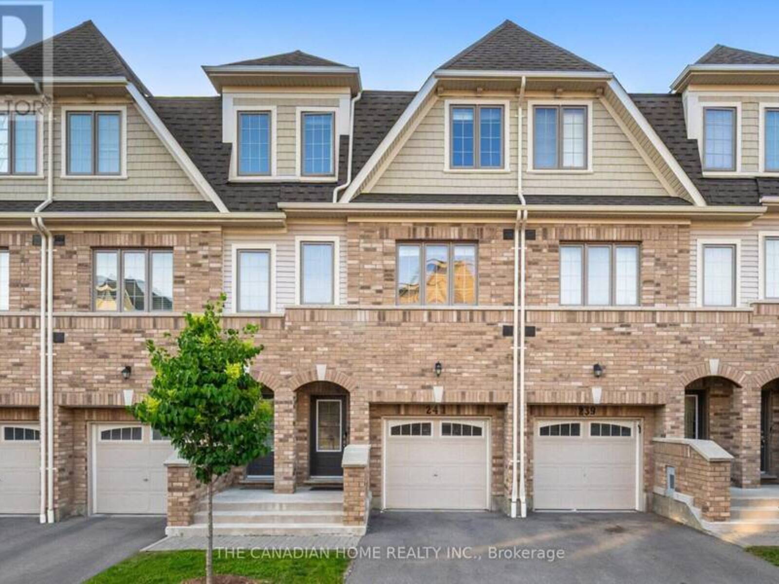 241 DANZATORE PATH, Oshawa, Ontario L1L 0P9