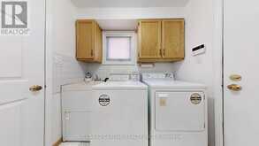 30 WINTERMUTE BOULEVARD | Toronto Ontario | Slide Image Nine