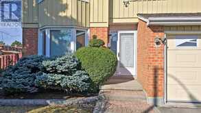 30 WINTERMUTE BOULEVARD | Toronto Ontario | Slide Image Twenty-nine