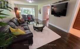 140 HILL FARM ROAD | Nobleton Ontario | Slide Image Four