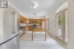 135 SPRUCE AVENUE | Richmond Hill Ontario | Slide Image Nine