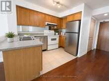 607 - 33 ELM DRIVE W | Mississauga Ontario | Slide Image Five